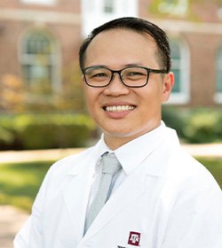 Headshot of Dr. Anh Vo 